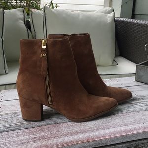 NWOT Michael Kors brown Suede Boots